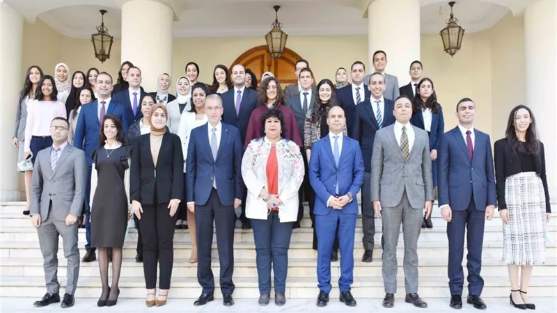وزيرة الثقافة تلتقي الدفعة 53 ملحقين دبلوماسيين وتستعرض جهود التبادل الثقافي بين مصر ودول العالم