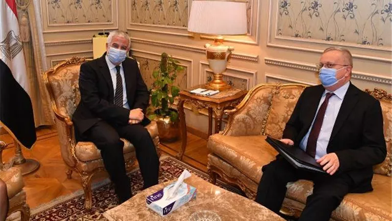 رئيس خارجية النواب وسفير روسيا يبحثان العلاقات الاستراتيجية بين البلدين