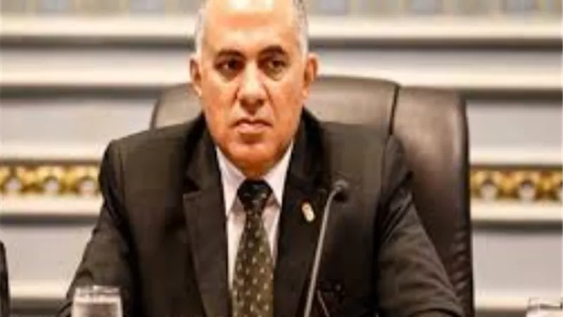 عبد العاطى: إعداد كوادر متميزة من القيادات الشابة للمساهمة في مجهودات البناء والتنمية
