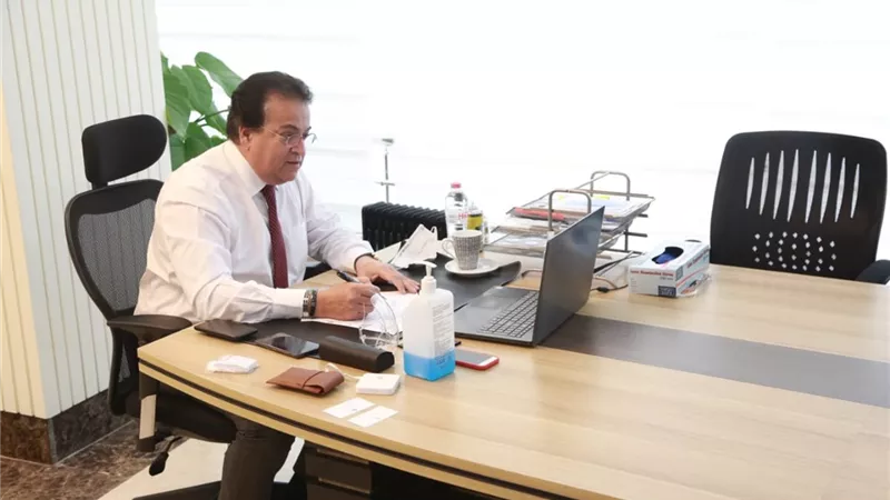 وزير التعليم العالي يوجه باستمرار رفع درجة استعداد المستشفيات الجامعية لمواجهة كورونا