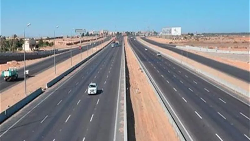 عودة الحركة على طريق مصر اسكندرية الصحراوى بعد انقشاع الشبورة