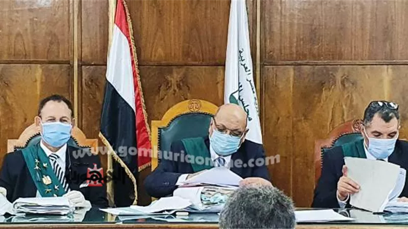 الأعمال الإرهابية بتخريب الممتلكات المؤمنة بالقوات المسلحة تخضع للقضاء العسكرى