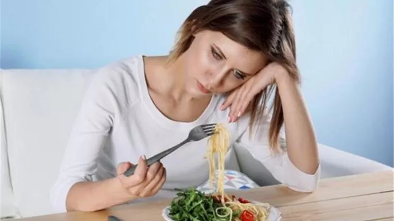 خبير تغذية يكشف حقيقة خفض الوزن من خلال تقليل الشهية