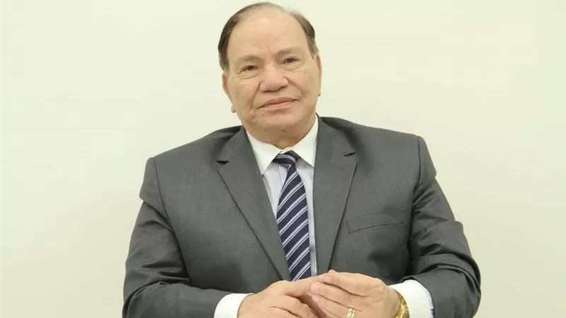 صديق عفيفي : أرحب بقرار عودة الدراسة.. والقيادة السياسية تدير العملية التعليمية بنجاح