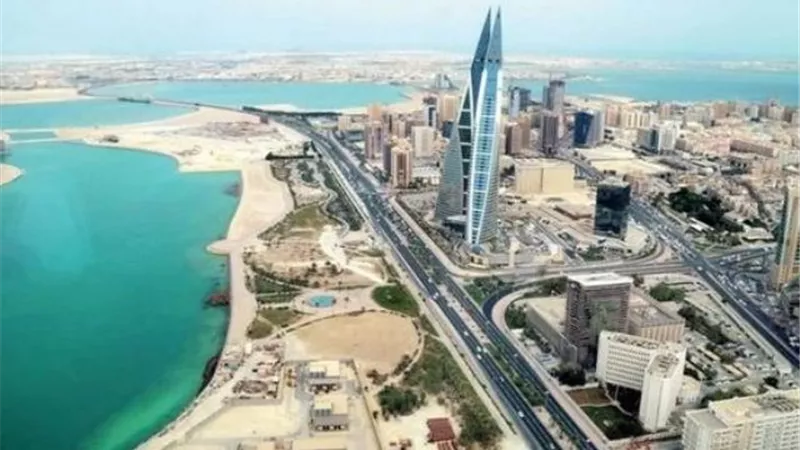 صندوق النقد يتوقع نمو اقتصاد البحرين 3.3% ويحث على خفض الدين العام