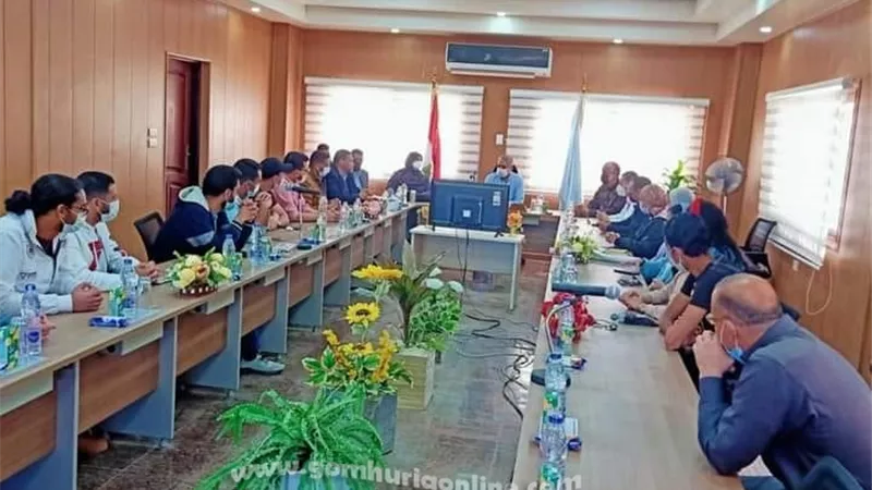 رئيس مركز ومدينة سيوة يستعرض مع طلبة كلية الإعلام جامعة القاهرة سبل تسويق سيوة سياحياً