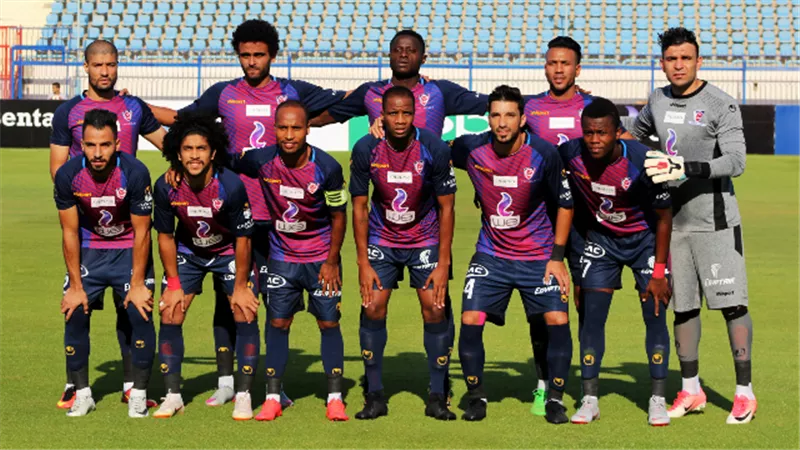 الشوط الاول.. بتروجيت يتقدم على المقاولون العرب بهدف شيكا