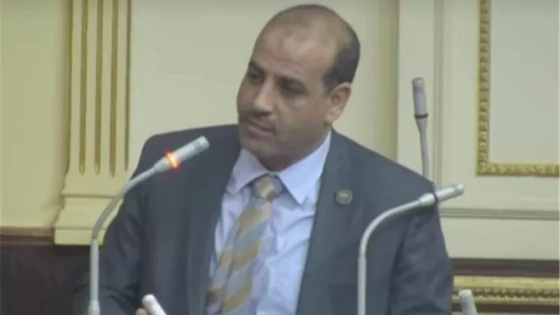 نائب مستقبل وطن يطالب بمراعاة ظروف الاسر الفقيرة فى سداد رسوم التصالح وتشغيل مشروع الصرف