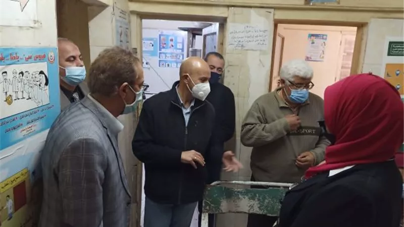 وكيل الصحة بالشرقية يوجه ببديل سريع لعيادة 