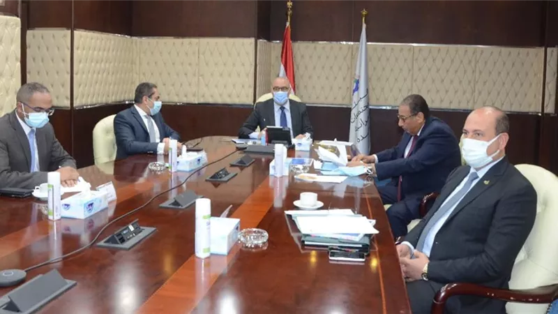 وزيرا الإسكان والتخطيط يناقشان الخطة الاستثمارية للعام المالى 2021/2022