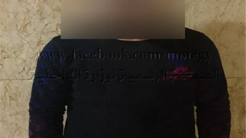 عامل الخردة ينهى حياة سائق بسبب مأكولات المطعم