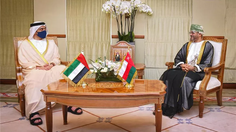 مشاورات عُمانية إماراتية حول التطورات الإقليمية والدولية