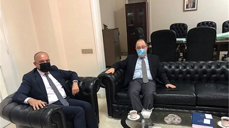 السفير الأردني يؤكد لنظيره اللبناني حرص المملكة على تعزيز العلاقات بين البلدين