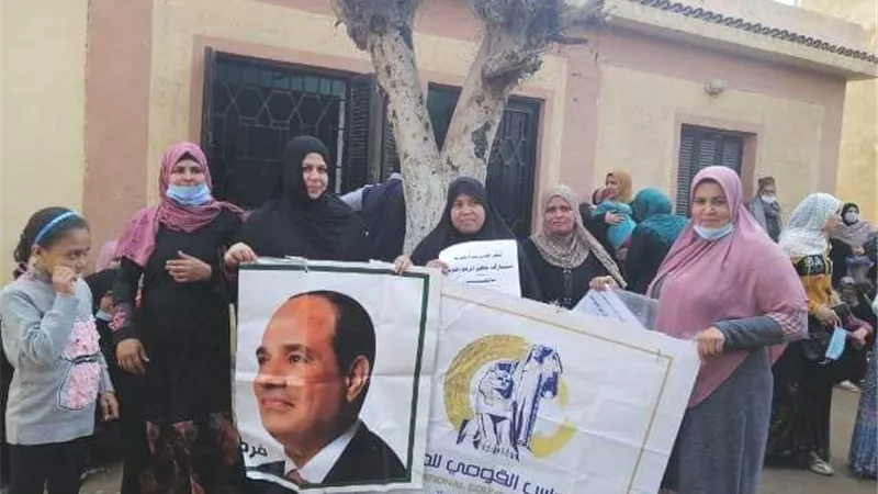قومى المرأة بالشرقية يستخرج 1000 بطاقة رقم قومي مجانا للسيدات