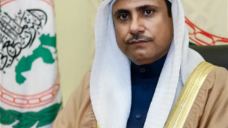 رئيس البرلمان العربي يدين الاعتداء الإرهابي الذي استهدف مطار أربيل بالعراق ..بالفيديو