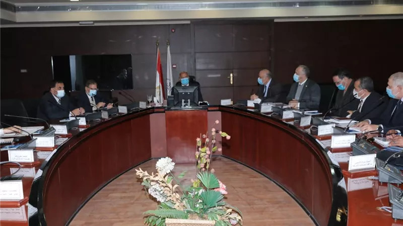 وزير النقل: تناقص كبير فى حجم الأعطال..ودخول قطار هيونداى الخدمة بالخط الثالث