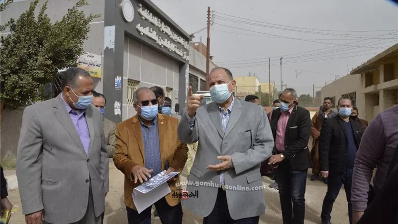محافظ أسيوط يتفقد بعض المنشآت للوقوف على مراحل تطوير الريف المصري
