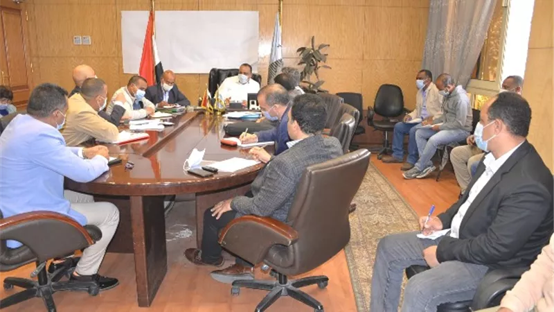 سكرتير عام الأقصر يتابع جهود المشروع القومى لتطوير قرى الريف المصرى بالمخافظة