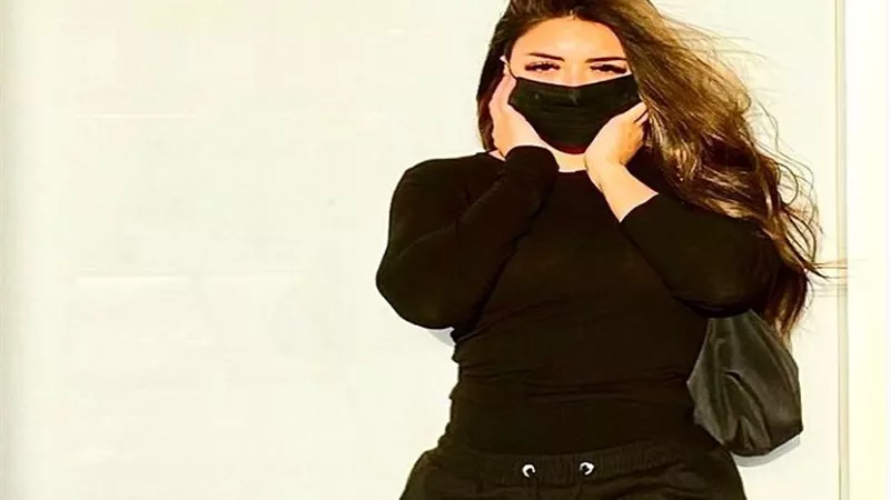 بالكمامة.. سارة سلامه تشارك جمهورها إطلالة جديدة عبر إنستجرام
