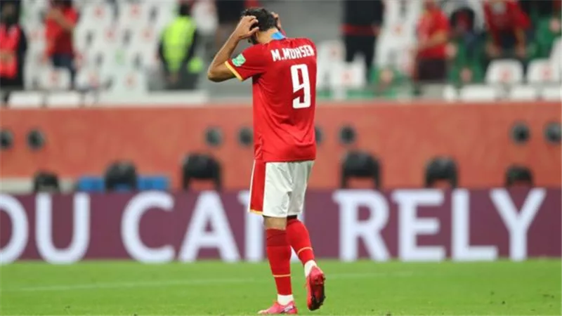 شاهد.. مروان محسن يواصل تدريباته في الجيم