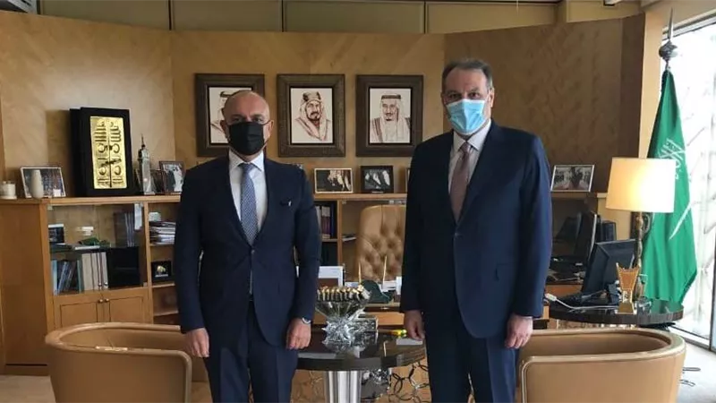 السفيران الأردني والسعودي بالقاهرة يبحثان تعزيز العلاقات بين المملكتين الشقيقتين