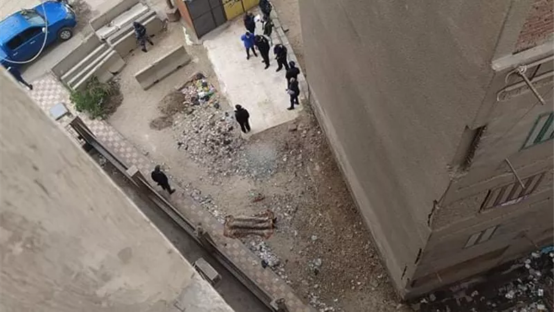 انتحار متهم بهتك عرض ابنته من الطابق الخامس بمحكمة الخانكة.. صور