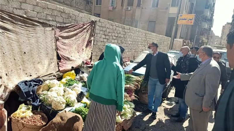 محافظ أسيوط: حملة نظافة ورفع القمامة وإزالة الإشغالات والمرافق بحي شرق وغرب