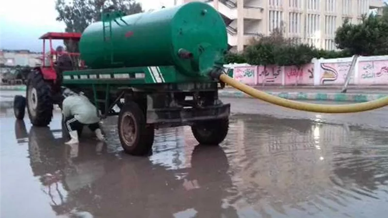 محافظ الشرقية يتابع سحب تجمعات الامطار