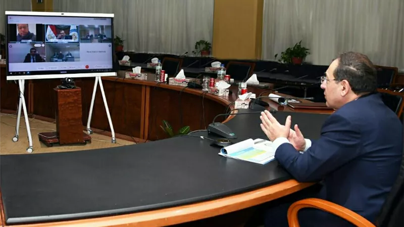 وزير البترول يعلن إطلاق الدفعة الثالثة من برنامج 