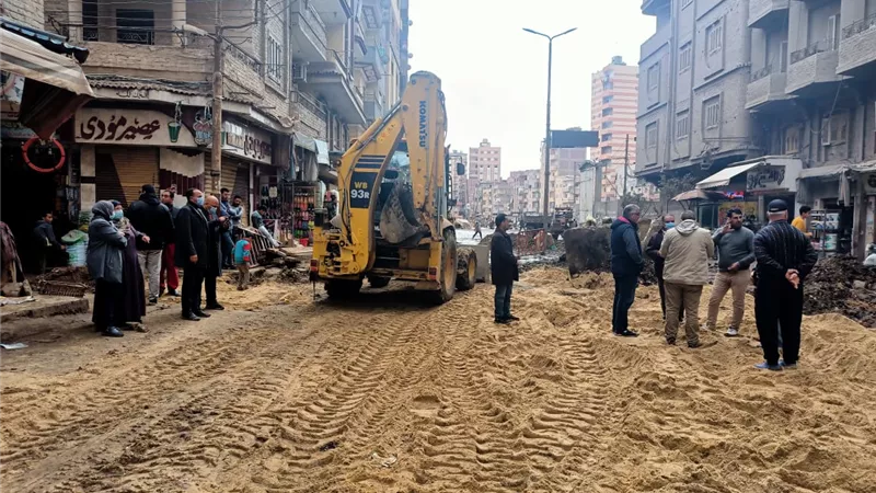 الإنتهاء من أصلاح وردم موقع الهبوط المفاجئ بشارع الترعة بالمحلة