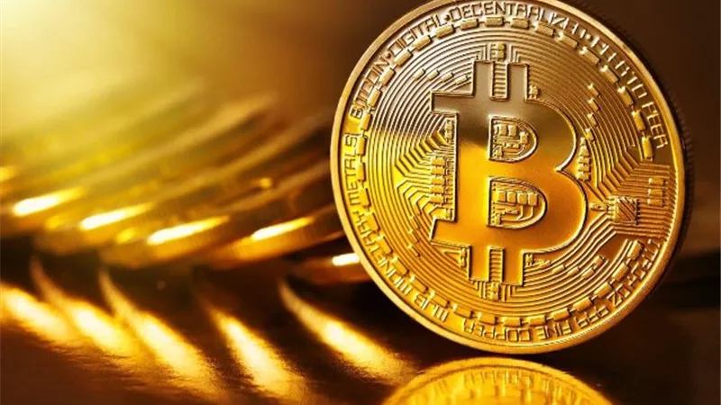 صعود بيتكوين إلى قمة قياسية بعد ارتفاع رأس المال السوقى للعملة إلى تريليون دولار