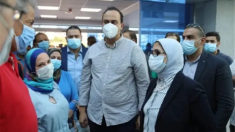 وزيرة الصحة ترصد شكاوى العاملين وتتابع سير تطبيق منظومة الصحى الشامل بالاسماعيلية