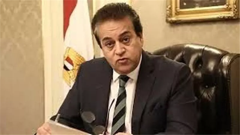 الاعلى للجامعات: تطبيق نظام التعليم الهجين .. والالتزام بتقليل الاعداد