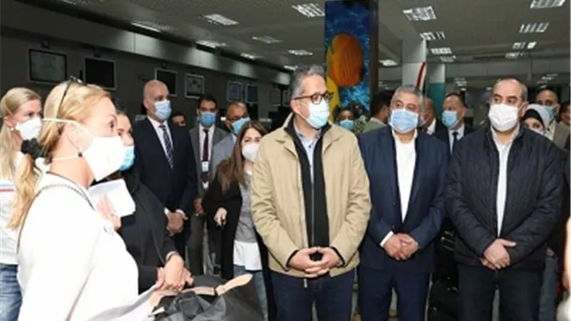 وفد سياحى تشيكى يشيد بالخدمات المقدمة بمطار الغردقة الدولى و الفنادق السياحية بالمدينة