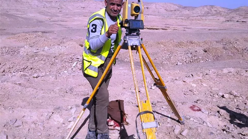 محافظ أسوان : بدء أعمال المشروع القومى لتطوير الريف المصرى داخل 68 قرية بكوم أمبو وأدفو