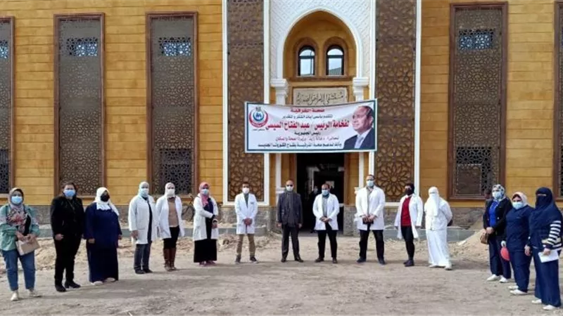 وكيل الصحة بالشرقية يتلقى الجرعة الثانية من لقاح كورونا بمستشفى فى الزقازيق.. بالصور