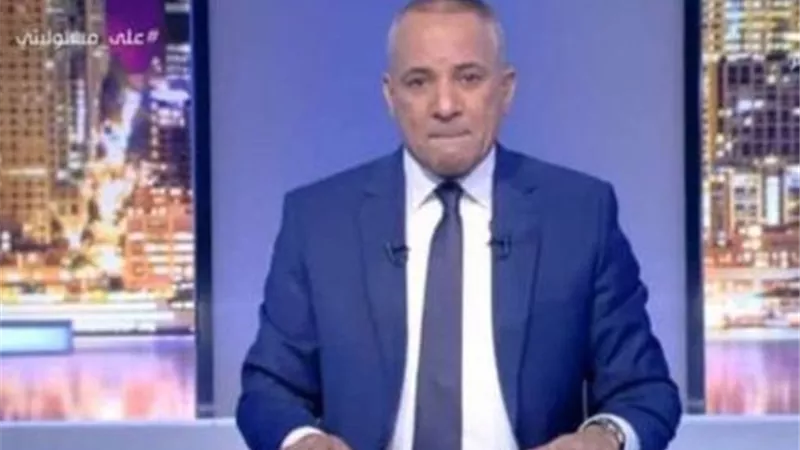 احمد موسى يبكى على الهواء بسبب اساءة تامر امين لأهل الصعيد
