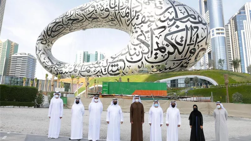 رئيس البرلمان العربي يزور مؤسسة دبي للمستقبل: نفتخر بمبادرات الإمارات الاستراتيجية الذكية لاستشراف المستقبل
