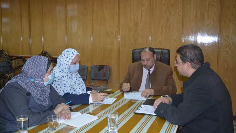 نائب رئيس جامعة الأزهر للوجه القبلي يجتمع مديري المدن الجامعية بأسيوط استعداداً لعودة الطلاب
