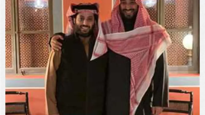 تركي آل الشيخ: صورتي مع ولي العهد السعودي أغلى تكريم في حياتي