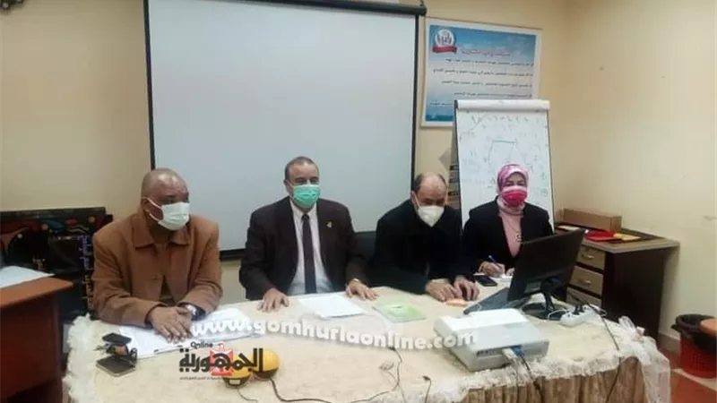 اجتماع بتعليم مطروح يتناول آليات الاستعدادات لامتحانات الفصل الدراسي الأول