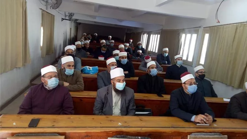 تربية مطروح تنظم دورة تدريبية في اللغة العربية لأئمة الأوقاف