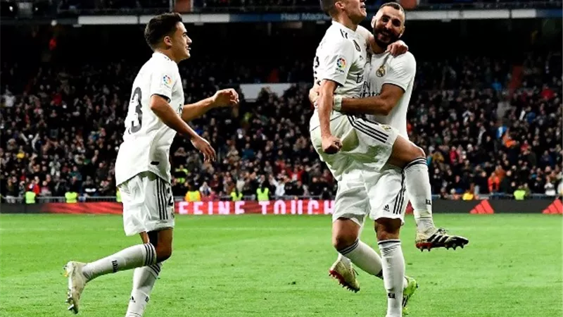 ريال مدريد ينتزع فوزا صعبا على بلد الوليد فى الدورى الاسبانى..فيديو