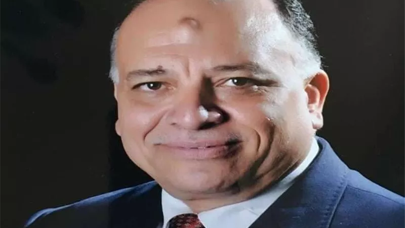 اليوم.. مطار القاهرة ينقل 14707 راكب علي متن 160 رحلة