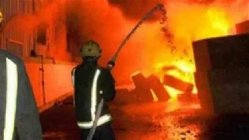 السيطرة على حريق داخل منزل بكوم 