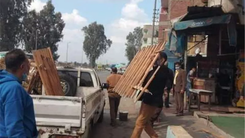 محافظ الشرقية: حملات يومية لرفع الإشغالات ومتابعة تطبيق الإجراءات الإحترازية والوقائية لتقليل انتشار 