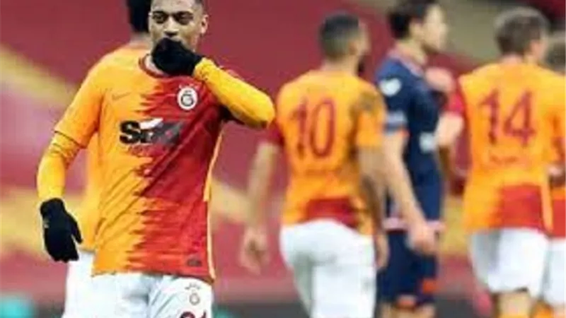 عبد العال: الزمالك فقد الكثير من النقاط بوجود مصطفى محمد