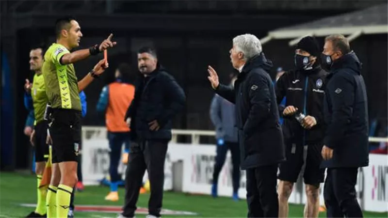 جاسبرينى ينتقد الحكم بعد الهزيمة أمام ريال مدريد