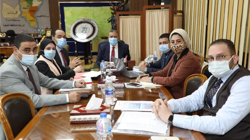 محافظ المنوفية يجتمع بأعضاء مؤسسة حياة كريمة لوضع الخطة النهائية للتنفيذ