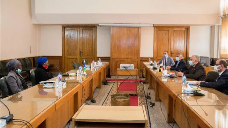 وزير الرى لأروب التنسيق المشترك لعمل أنشطه ثقافيه للفن الجنوب سوداني